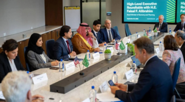 الإبراهيم يبحث مستقبل الشراكة الاقتصادية مع قادة غرفة التجارة الأمريكية في واشنطن